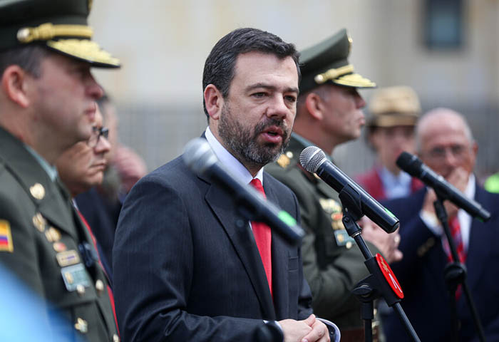 MinInterior cuestionó proyecto de seguridad de galán que involucra a expolicías