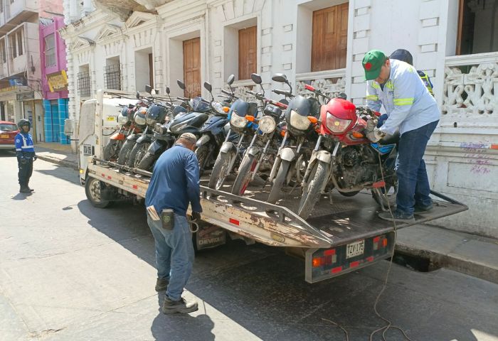 Inmovilizadas 120 motos por infracciones de tránsito