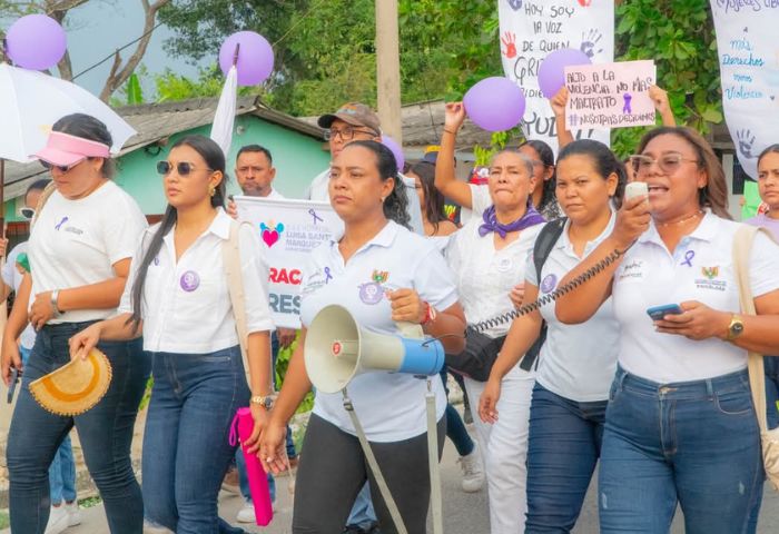 Con una marcha, Aracataca exigió respeto y seguridad para las mujeres del municipio