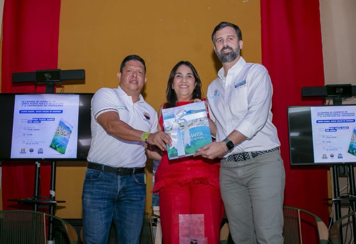 ‘Santa Marta, Cinco Siglos de Historia’: el libro que la  Unimagdalena y Camcomercio entregan a la ciudad