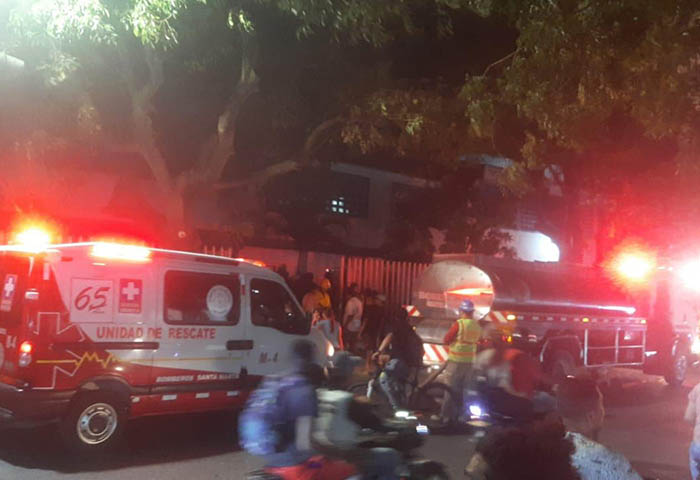 Incendio en el colegio Camilo Torres dejó solo daños materiales