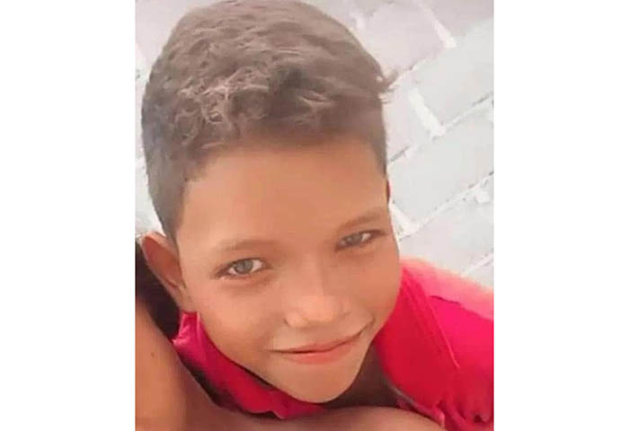 Estudiante murió arrollado por una camioneta 