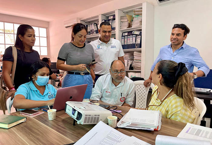 Secretaría de Educación recibe la visita del Ministerio de Educación