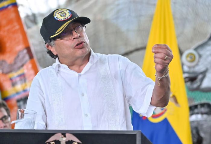 Cabal presentó demanda para tumbar el día cívico decretado por Gustavo Petro